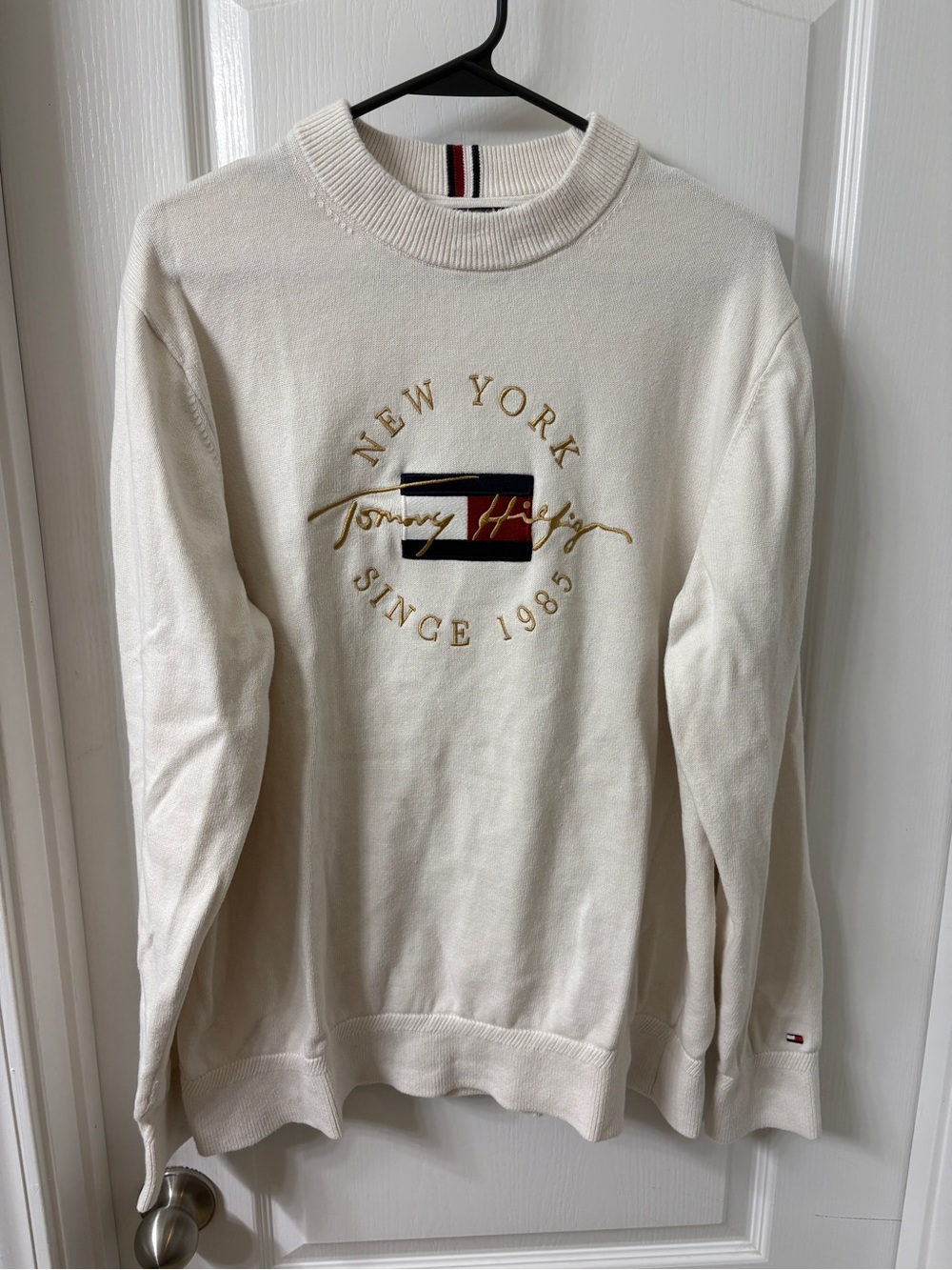 Tommy Hilfiger Men's Flag Logo Crewneck Sweater Milky Way/Cream Size XL